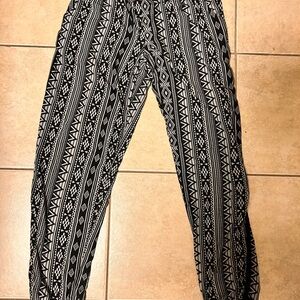Black and White Patterned Jogger Lounge  Pants
